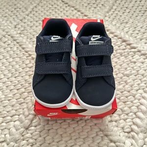 Toddler Nike Court Royale Navy & White Sneaker - Like New with Box